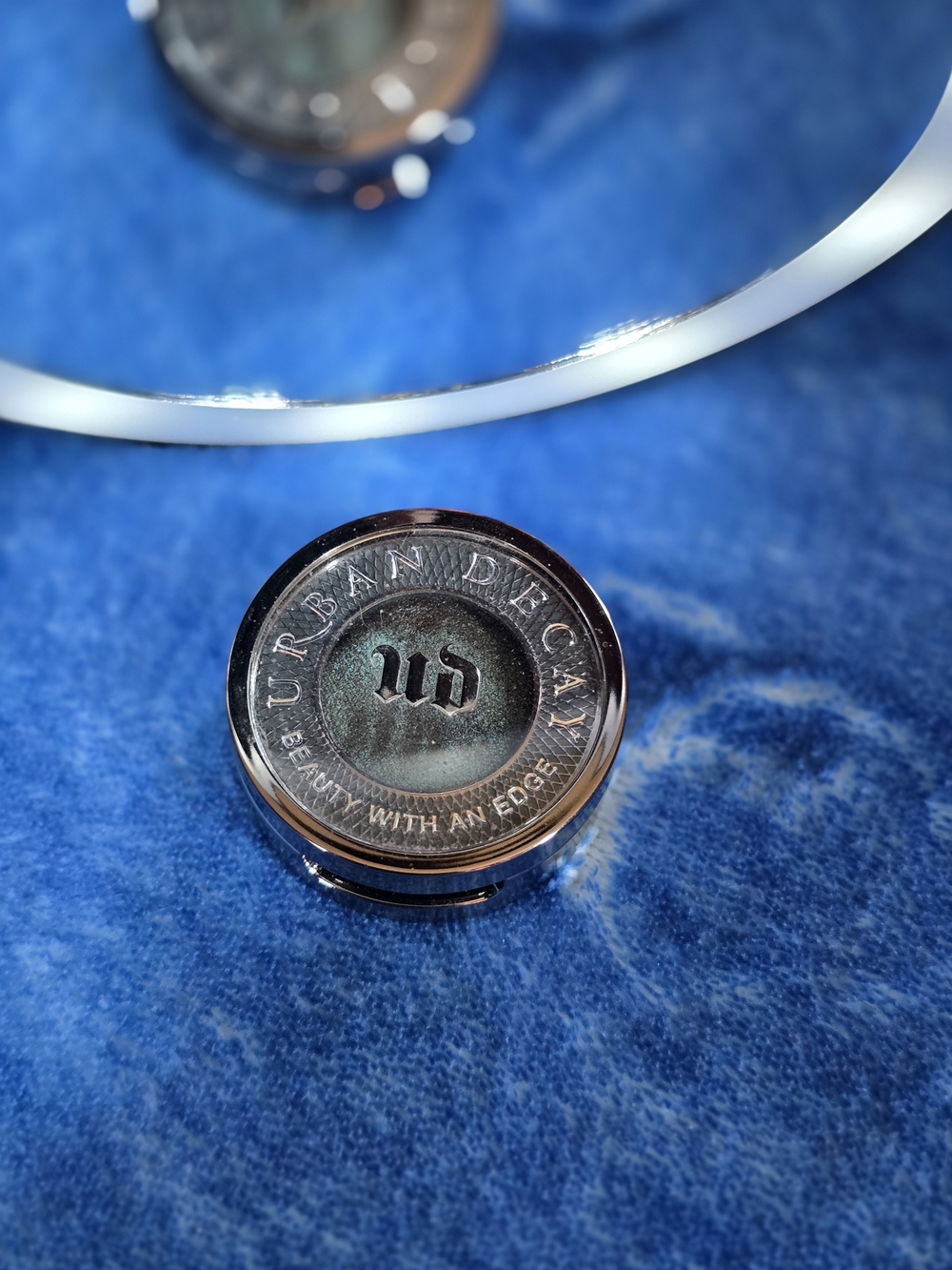 Vintage Urban Decay Eyeshadow Single LOUNGE Full Size Token Case Brand New